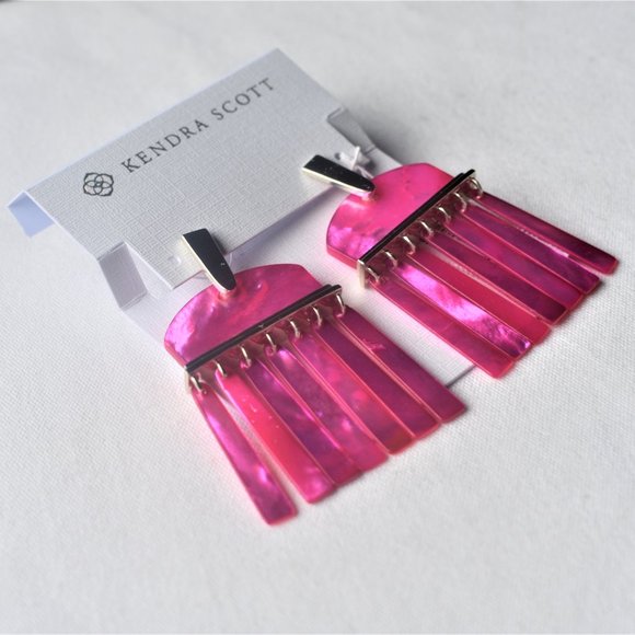 Kendra Scott | Layne Magenta Statement Earrings - Picture 2 of 3